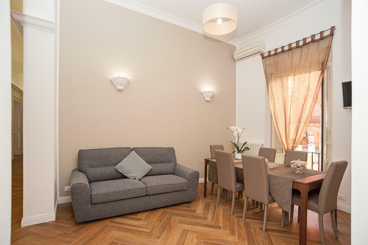 רומא Luxury & Charme Colosseo מראה חיצוני תמונה