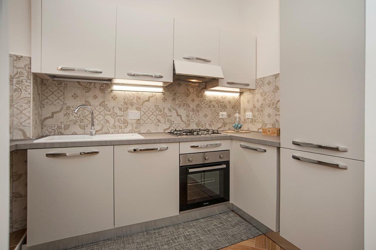 רומא Luxury & Charme Colosseo מראה חיצוני תמונה